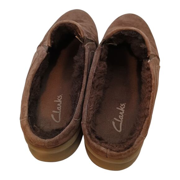 Clarks Jackaroo Brown Suede Shearling Fur Lined Rubber Sole Mules Womens Size 10 - Picture 4 of 12